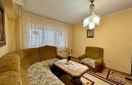 Apartament 3 camere etaj 4 micro 16 cu balcon si parcare ( 916€ mp ) 