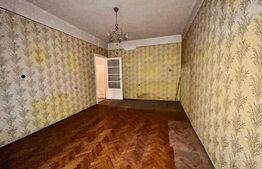 Apartament cu 2 camere decomandat la parter zona semicentrala, NECESITA RENOVARE  