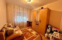 Apartament decomandat  cu 4 camere etaj 3 Micro 17 