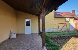 Casa de vanzare, zona Paulesti