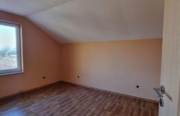 Casa de vanzare, zona Paulesti