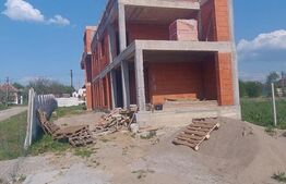 Casa de vanzare,100 mp, zona  Viile Satu Mare/ PONT INVESTITIE