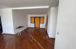 Casa de vanzare | 384mp construiti | Botiz