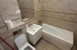 Apartament 3 camere, zona CENTRALA , 76mp 