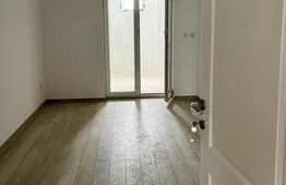 Apartament renovat , 3 camere , în asociație , zona Titulescu