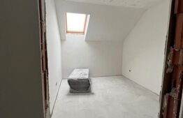 Apartament de 4 camere , 2 balcoane , 93 mp, zona Careiului