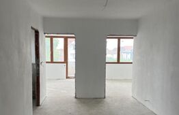 Apartament de 3 camere, 2 balcoane, 93 mp, etaj 1