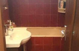 Apartament 2 camere, zona Micro14 , cu acoperiș și balcon inchis