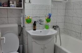 Apartament 3 camere, zona Solidaritatii , bloc cu acoperiș