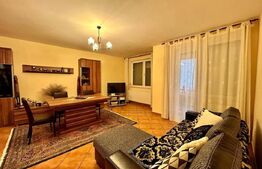 Apartament 3 camere  in Micro 16 foarte spatios 2 bai si 2 balcoane 