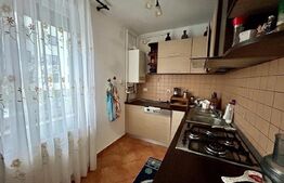 Apartament 3 camere  in Micro 16 foarte spatios 2 bai si 2 balcoane 