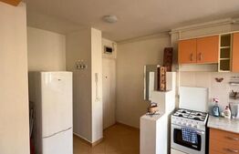 apartament cu 2 camere, situat pe strada Petofi Sandor, la etajul 2 