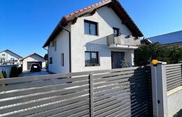 Casa moderna cu garaj si anexa (garsoniera), Str. Caprioarei 