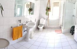 Casa stil boem, cu dependinte , 6 camere,   zona-M17