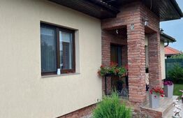 Casa cu 4 camere, 150 mp, teren 1000 mp, zona Bercu Rosu 