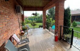Casa cu 4 camere, 150 mp, teren 1000 mp, zona Bercu Rosu 