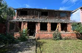 Casă Renovabilă cu Teren Generos în Zona Garofițelor
