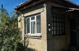 Casă Veche în Lazuri