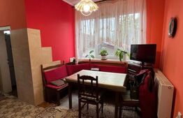 Casa 274 mp, teren 443 mp, zona centru LIVADA, pretabila si ptr uz comercial 