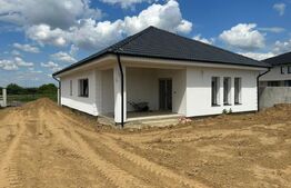 Zona liniștită! Casa în cartier rezidențial, 107mp, 496 mp teren