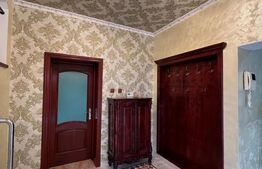 Casă în Zona Strada Botizului