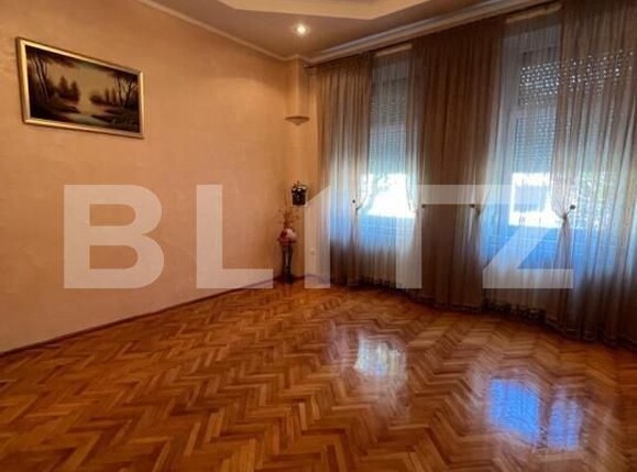Casa de vânzare 3 camere Central - 139881CV | BLITZ Satu Mare | Poza1