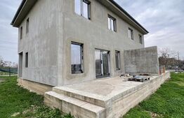 Casă tip Duplex în zona Titulescu