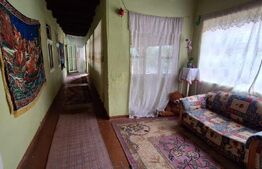 Casa bătrânească cu anexe , teren de 4200mp, zona Madaras