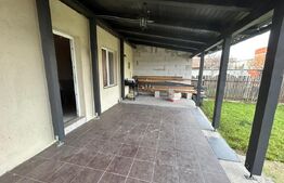 Casa de vanzare  , 258.00 utili + 418 teren, zona Closca 