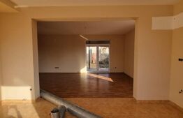 Casa de vanzare, zona Paulesti