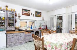 Casa , 7 arii de teren , zona semicentral