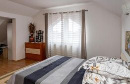 Casa , 7 arii de teren , zona semicentral