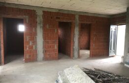 Casă Semifinisată, între Odoreu și Mărtinești