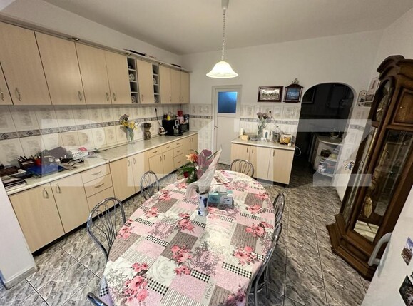 Casa de vânzare 6 camere Semicentral - 152424CV | BLITZ Satu Mare | Poza2