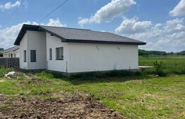 Casă Semifinisată în Mărtinești