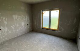 Casă Semifinisată în Mărtinești