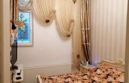 De vanzare apartament 3 camere, ultracentral , cu acoperiș 