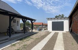 Casa de vanzare (la cheie) | 130mp utili | Zona Lazuri