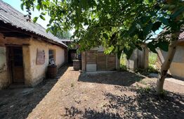 Casă în Pomi cu acoperis nou, Jud. Satu Mare