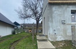 Casa, Hurezu Mare, cu 2 fronturi 