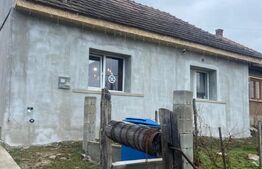 Casa, Hurezu Mare, cu 2 fronturi 