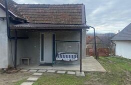 Casa, Hurezu Mare, cu 2 fronturi 