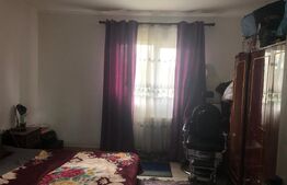 Casa, Hurezu Mare, cu 2 fronturi 