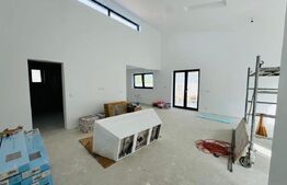 Casă modernă în cartierul Olimp, Mărtinești