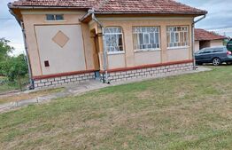 Casă cu teren generos – localitatea Marius