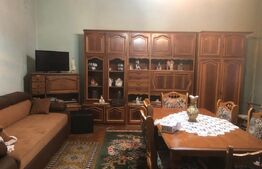 De vanzare casa , 250 mp, doua fronturi  , zona Centrala