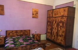 De vanzare casa , 250 mp, doua fronturi  , zona Centrala