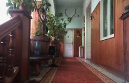 De vanzare casa , 250 mp, doua fronturi  , zona Centrala