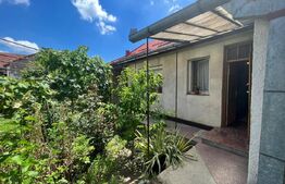 Casă cu 3 camere, 161 mp, cu curte comună, zona-ultracentral