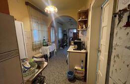 Casa de vanzare, 135 mp, zona Lucian Blaga